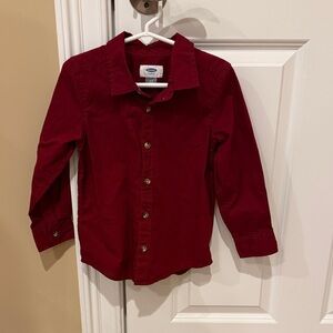 Old Navy Kids Burgundy Button-Down Shirt. Bright. EUC. Wore few times. Boys.